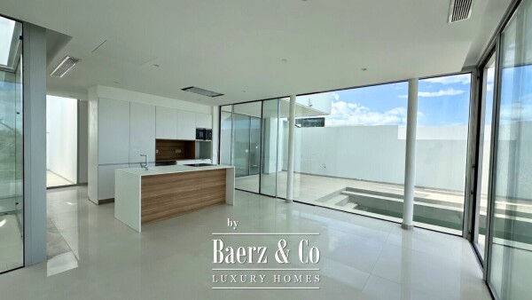 photo 3 New built villa with ocean views