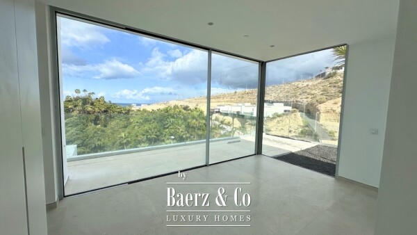 photo 5 New built villa with ocean views