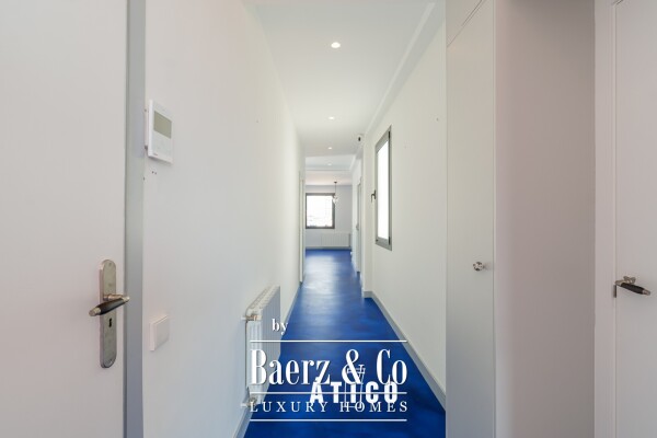 photo 13 Penthouse for sale in Ciutat Vella