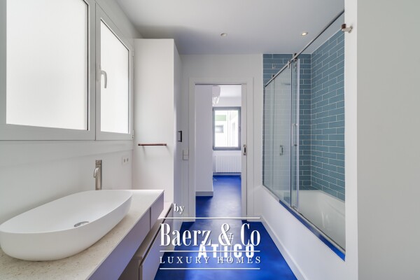 photo 21 Penthouse for sale in Ciutat Vella