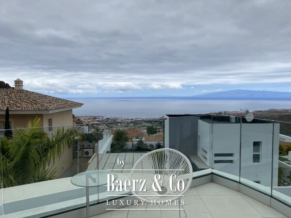 photo 13 Charming 5-bedroom villa Tenerife south