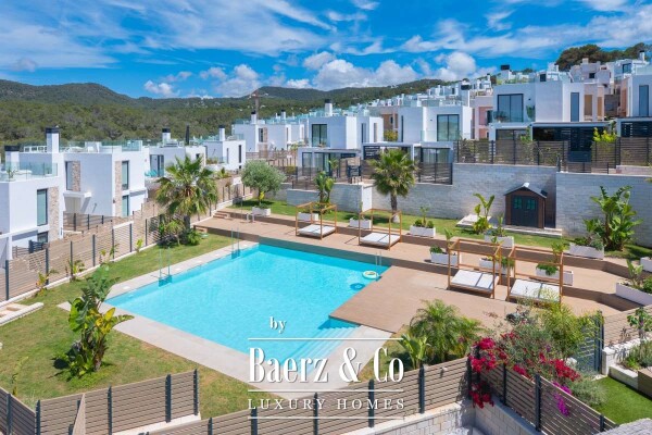 photo 3 Beautiful luxury home in Cala Tarida, Cala Tarida