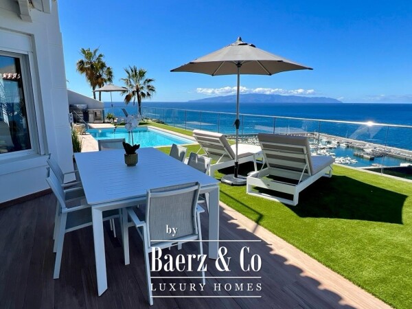 photo 33 Magnificent luxury villa on the seafront
