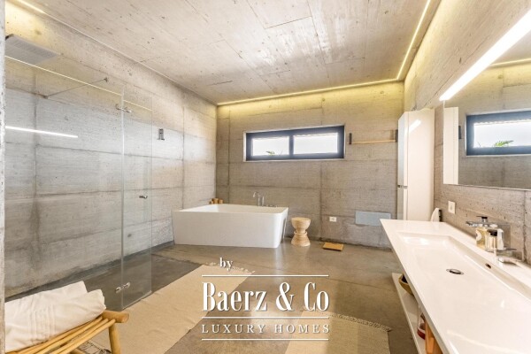 photo 13 Exceptional luxury villa in Adeje