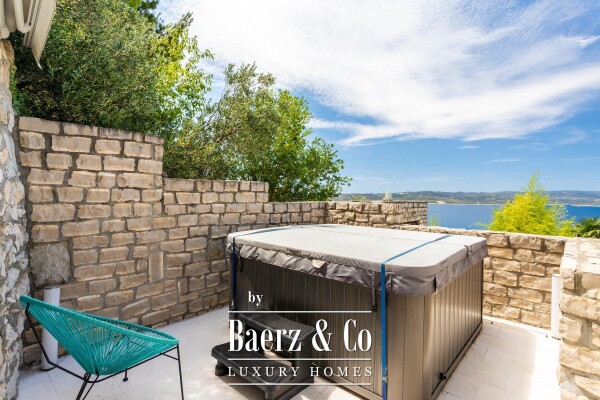 photo 17 Brela, unique stone villa with a panoramic view and a swimming pool