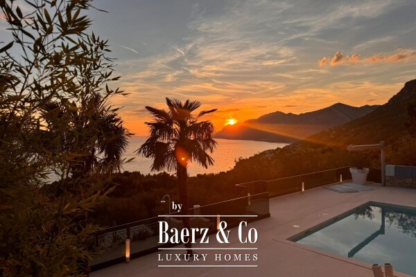 photo 20 Brela, unique stone villa with a panoramic view and a swimming pool