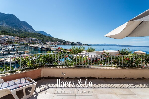 photo 10 Podgora, multi-residential house with a beautiful view, first row to the sea