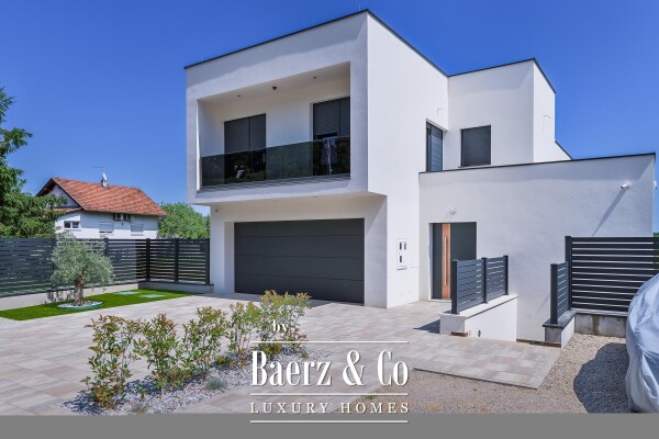 photo 5 Zagreb, Bijenik, luxury villa 376.92 m² on a plot of 1,400 m², open view