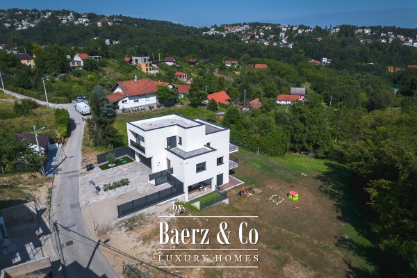 photo 33 Zagreb, Bijenik, luxury villa 376.92 m² on a plot of 1,400 m², open view