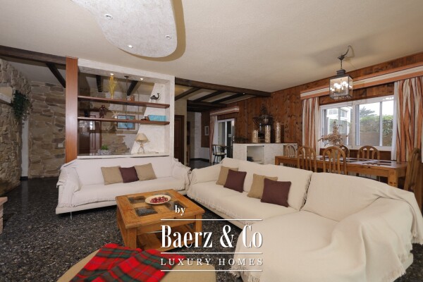 photo 3 Exclusive country house with an indoor swimming pool in La Esperanza