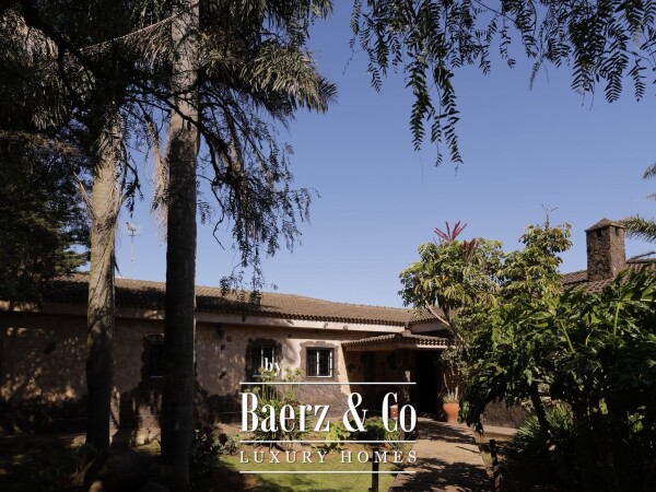 photo 2 Exclusive country house with an indoor swimming pool in La Esperanza