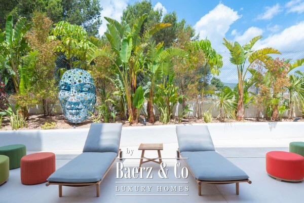 photo 30 Beautiful luxury home in Figueretas, Figueretas