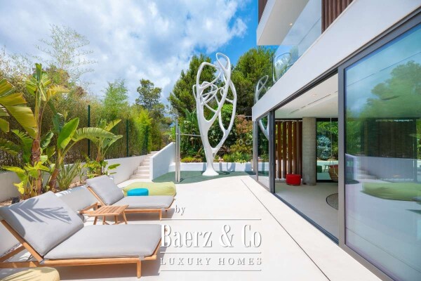 photo 31 Beautiful luxury home in Figueretas, Figueretas