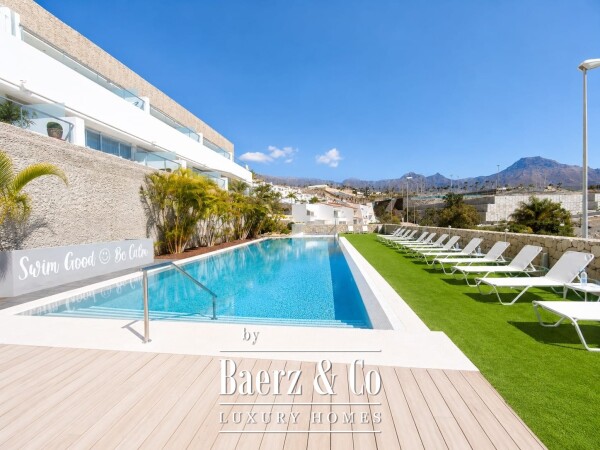 photo 16 Luxury penthouse duplex in La Caleta, Tenerife