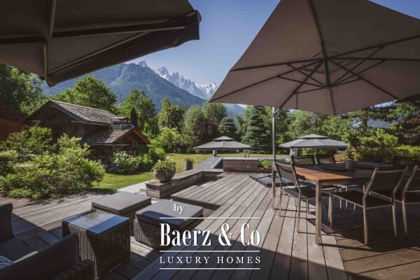 photo 13 Prestigious 7-room chalet - Unobstructed views of Mont-Blanc